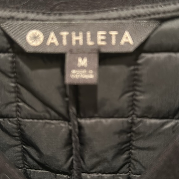 NWT Athleta recycled grand view shell size Medium - Picture 3 of 7